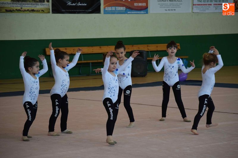 Alba de Tormes estuvo representada por las chicas de la escuela Piensos Durán Albense