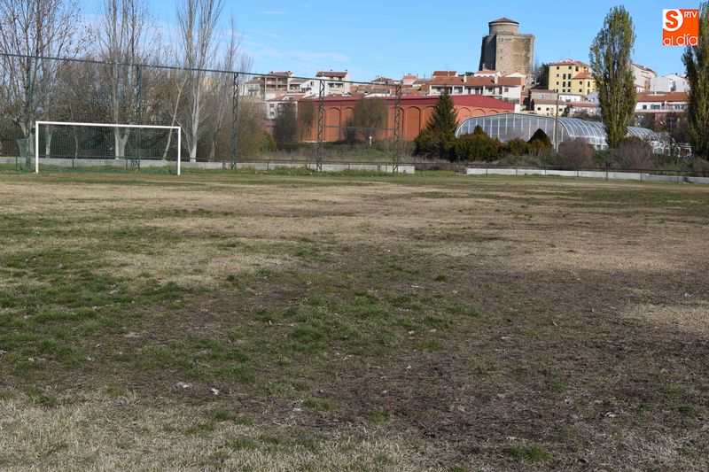 Estado actual del campo de fútbol 11 de la Dehesa