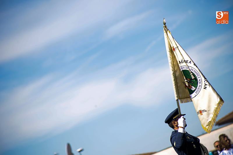 Foto 3 - Emocionante jura de bandera de civiles con el apoyo del Ejército del Aire