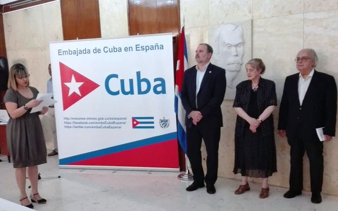Acto en la embajada de Cuba en Madrid