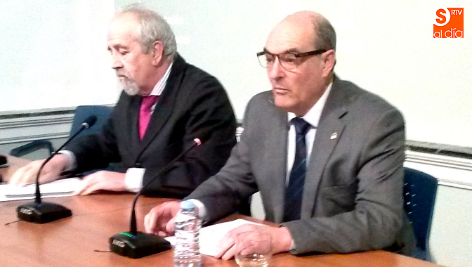El gerente provincial del Ecyl, Pedro Grijalba, y el diputado de Medio Ambiente, Manuel Rufino