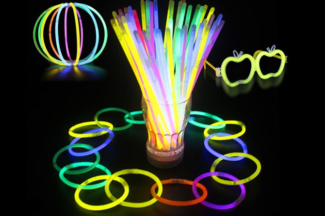 Son realmente tóxicas los productos fluorescentes de decoración para fiestas?  - SALAMANCArtv AL DÍA - Noticias de Salamanca