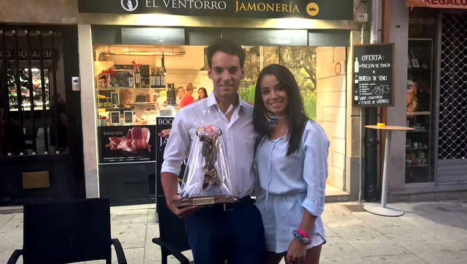 La Peña ‘El Bodegón’ de Villarino entrega a Alberto Alcalá el IV Premio Taurino  