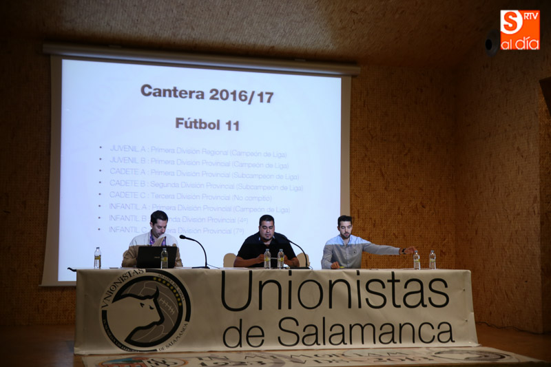 Unionistas de Salamanca responde al presidente del CF Salmantino en un comunicado