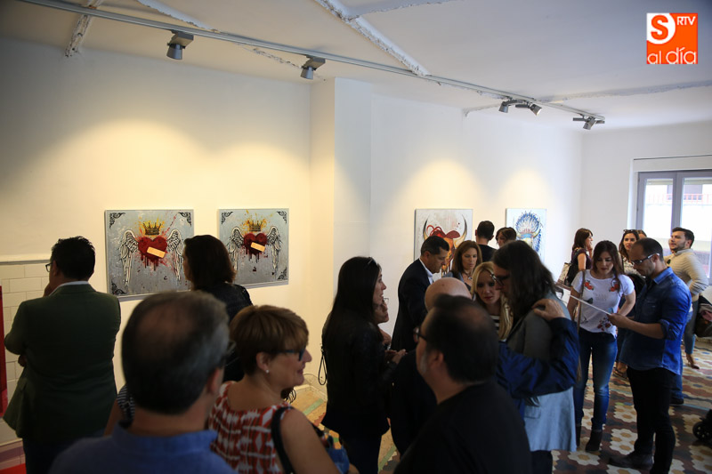 Foto 5 - La exposición de Elena Ayuso abre los actos del tercer aniversario de La Salchichería