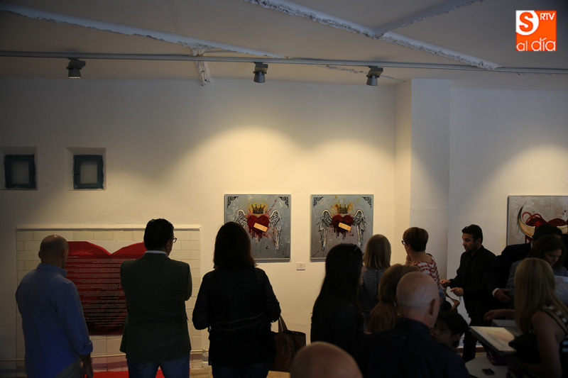 Foto 4 - La exposición de Elena Ayuso abre los actos del tercer aniversario de La Salchichería