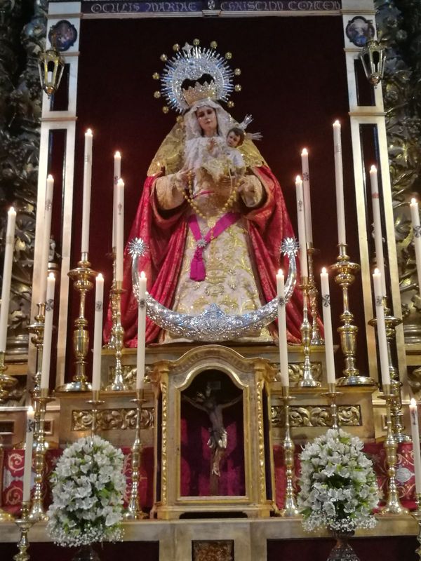 Foto 3 - La procesión general del Rosario recorrerá este sábado las calles de Salamanca  