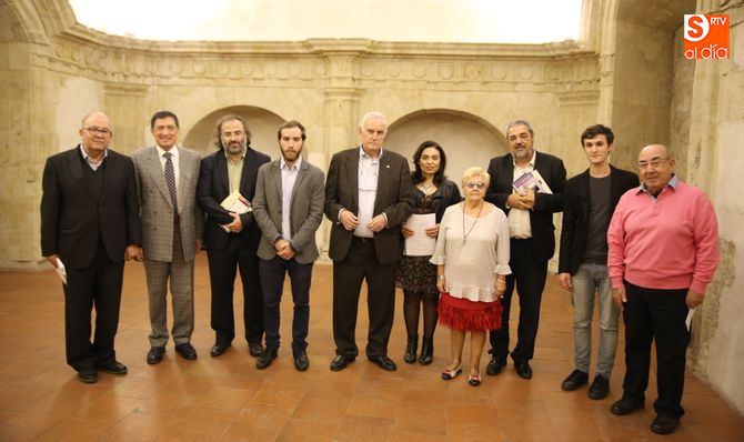 Participantes en la segunda jornada del Encuentro de Poetas Iberoamericanos. Foto: Alberto Martín