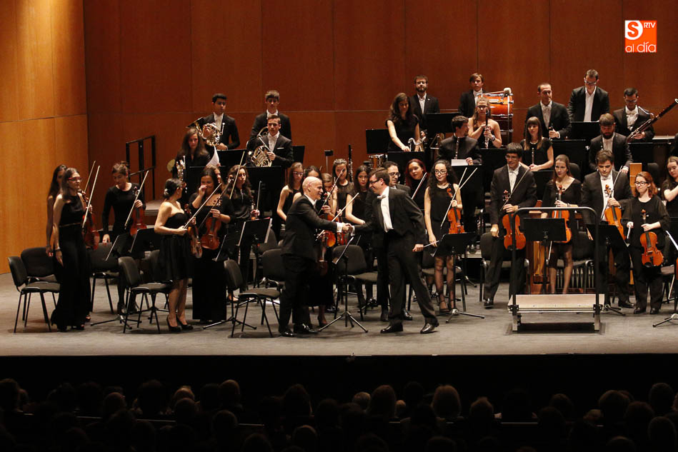 Foto 3 - La Joven Orquesta Ciudad de Salamanca brilla en su primer concierto de la temporada