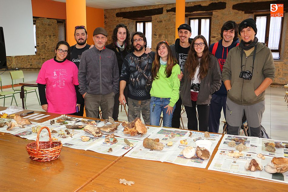 La actividad de la Unidad de Cultura Científica y la Innovación de la Universidad de Salamanca organizó la jornada micológica en Linares de Riofrío