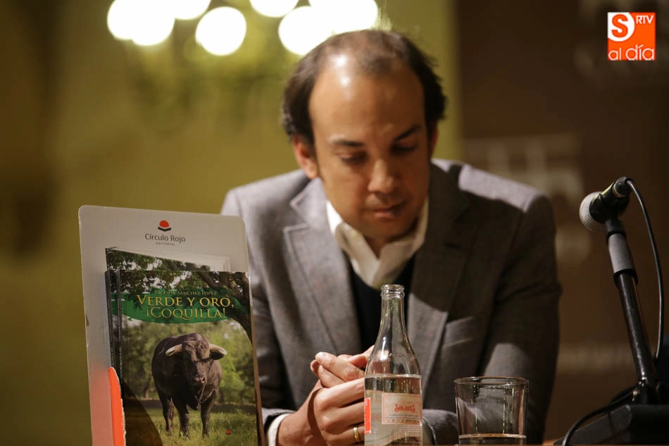 Foto 9 - Vicente S&aacute;nchez L&oacute;pez presenta su libro &lsquo;Verde y Oro, &iexcl;Coquilla!&rsquo;  