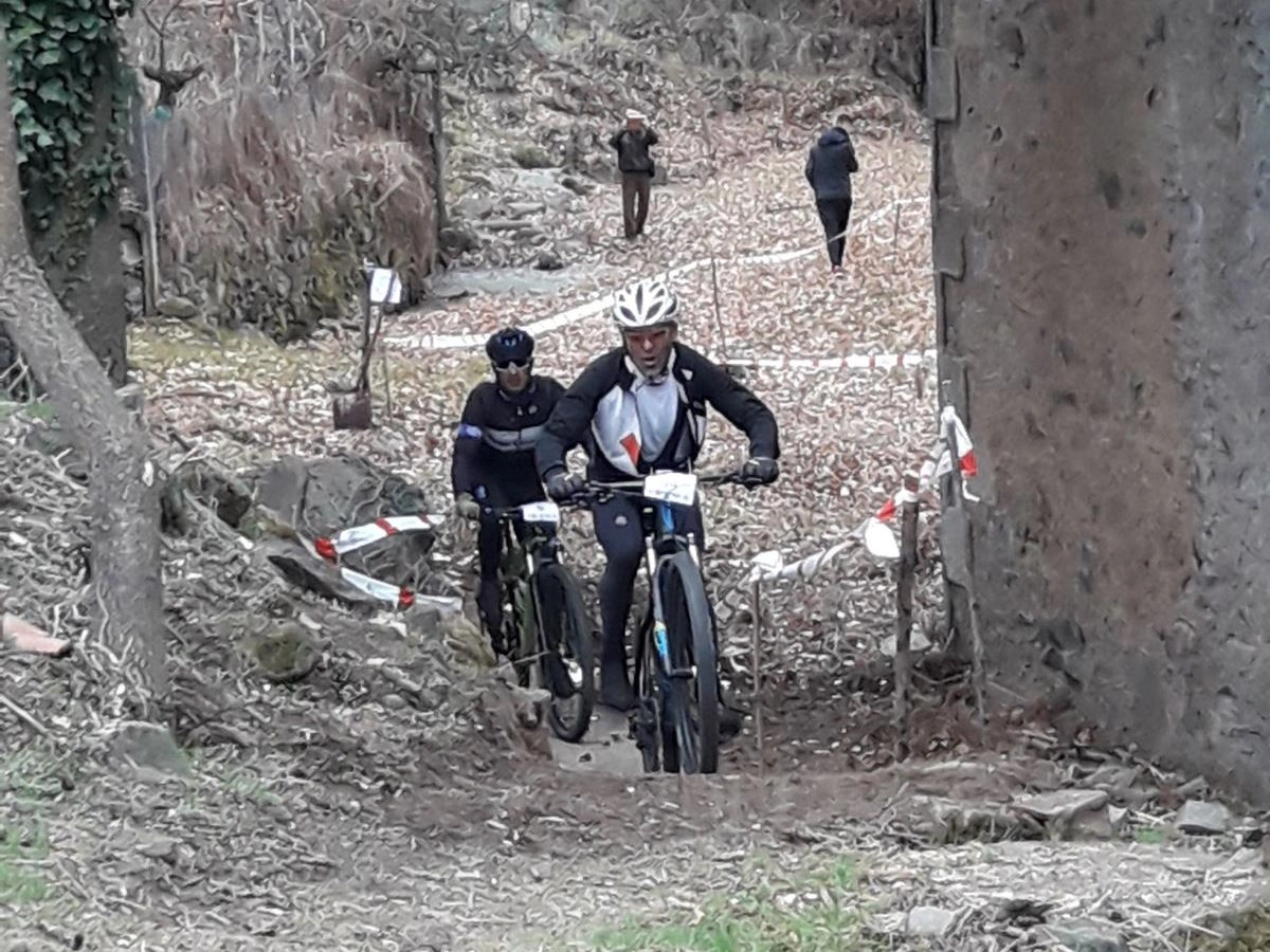 Foto 7 - Miguel Barrientos repite victoria en la KDD del Pavo del Club BTT de Saelices  