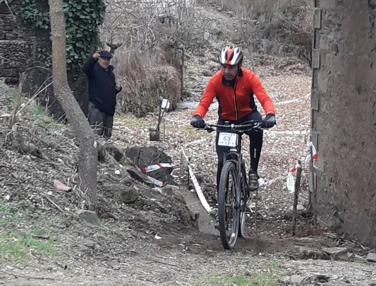 Foto 3 - Miguel Barrientos repite victoria en la KDD del Pavo del Club BTT de Saelices  