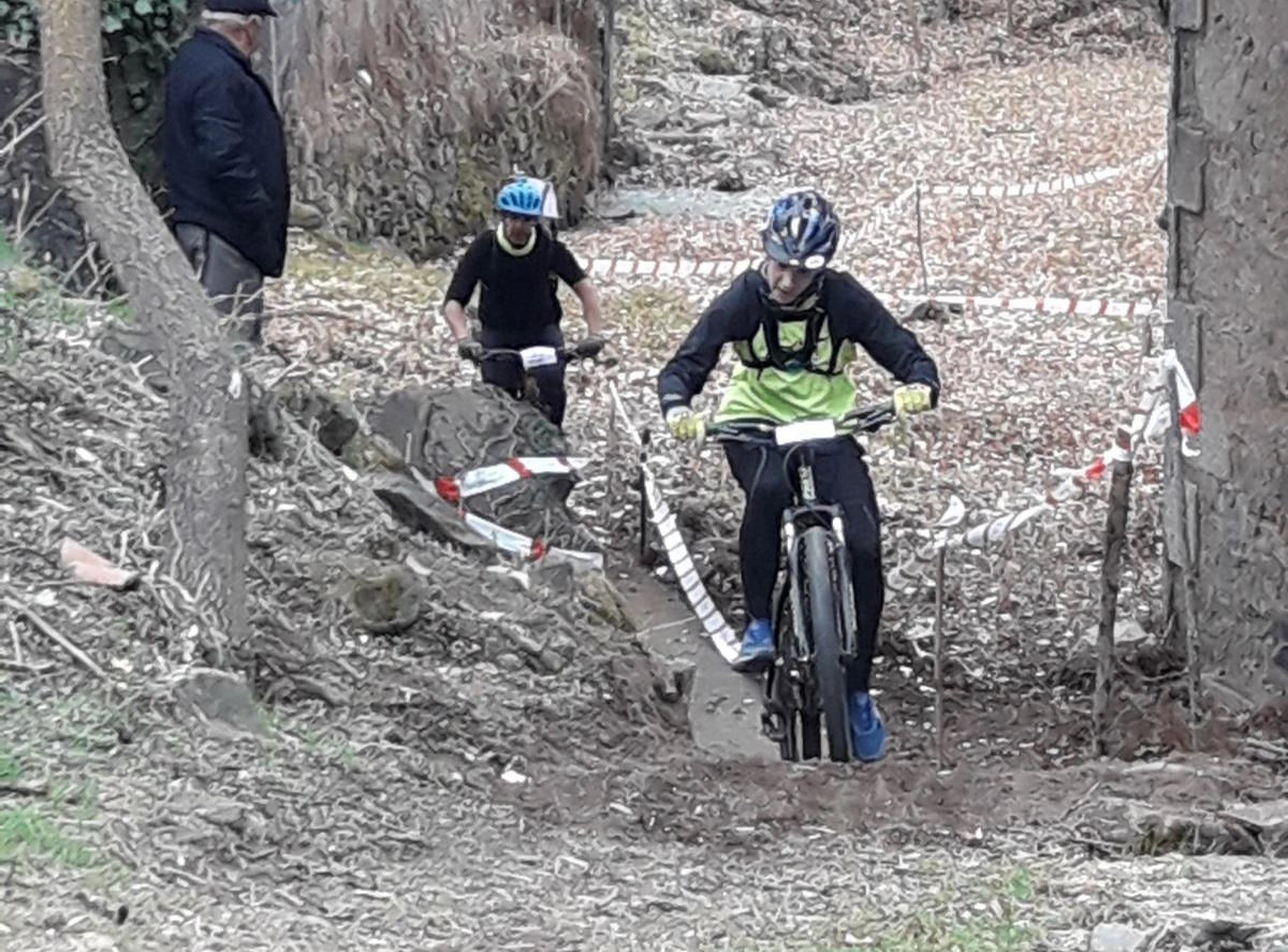 Foto 2 - Miguel Barrientos repite victoria en la KDD del Pavo del Club BTT de Saelices  