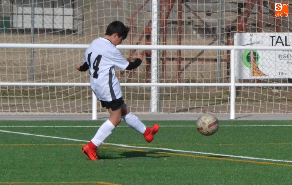 Foto 9 - [M 16|17 DIC]&nbsp;El Infantil y el Cadete del Ciudad Rodrigo consiguen sus ansiadas primeras victorias ...
