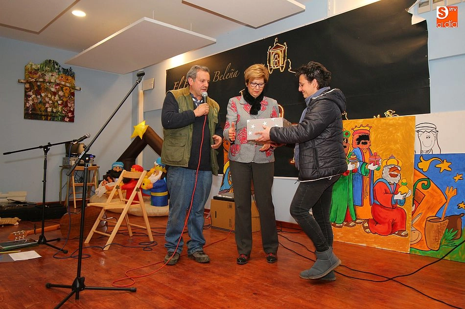 Foto 10 - La Feria del Bel&eacute;n defiende la tradici&oacute;n del nacimiento navide&ntilde;o