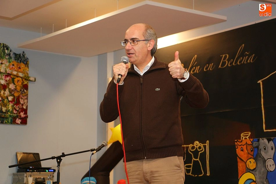 Foto 3 - La Feria del Bel&eacute;n defiende la tradici&oacute;n del nacimiento navide&ntilde;o