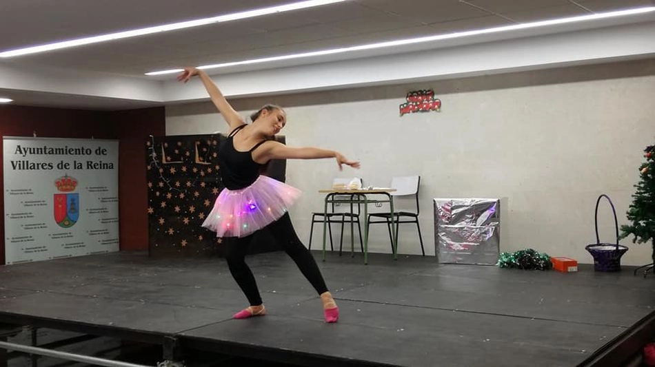 Foto 6 - Villares disfruta de la obra teatral &lsquo;Estrellita de Navidad&rsquo;