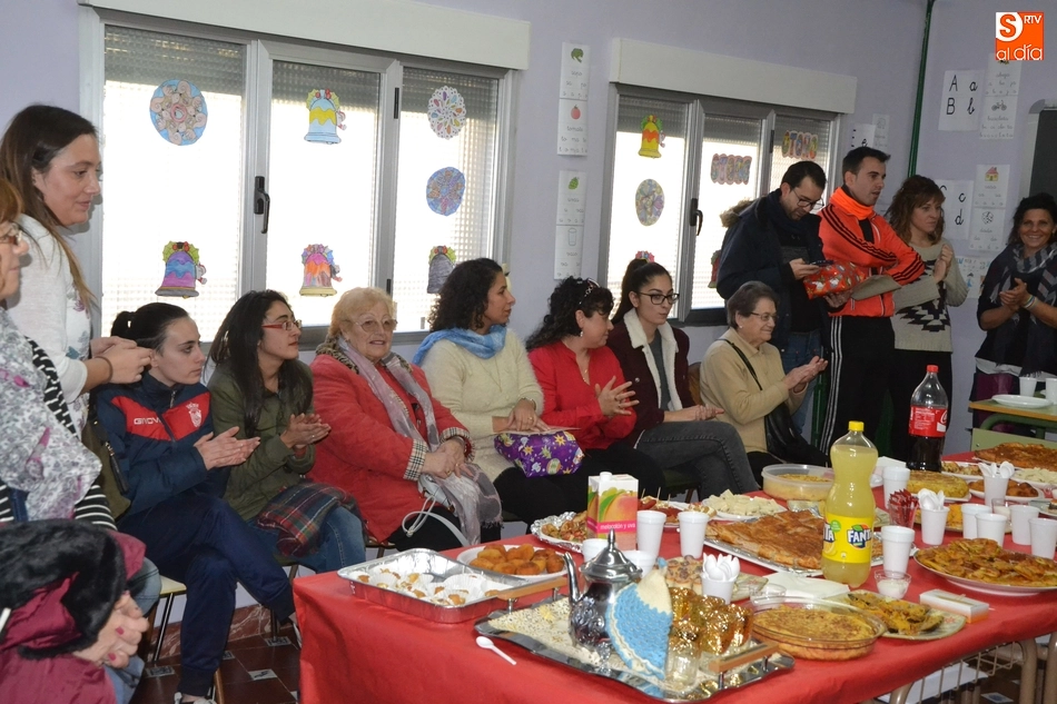 Foto 11 - La Escuela de Adultos finaliza el primer trimestre con su cl&aacute;sica jornada de convivencia  