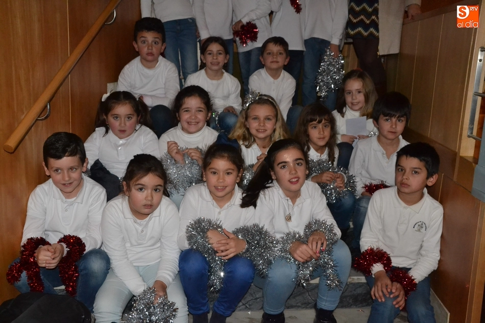 Foto 2 - Misioneras-Santa Teresa derrocha creatividad en su doble funci&oacute;n navide&ntilde;a  