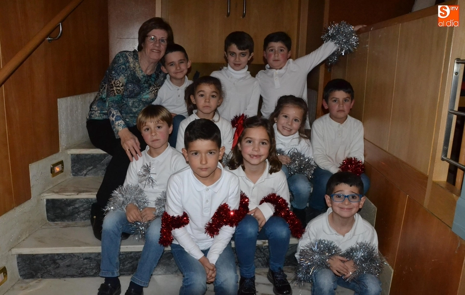 Foto 5 - Misioneras-Santa Teresa derrocha creatividad en su doble funci&oacute;n navide&ntilde;a  