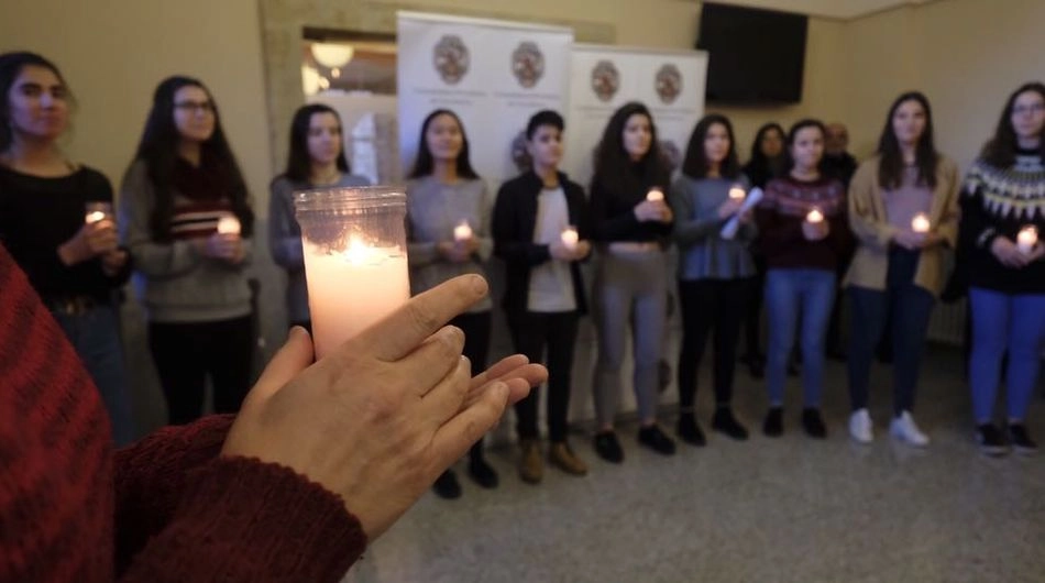 Foto 3 - El equipo rectoral y el personal de la Universidad Pontificia celebran la Navidad