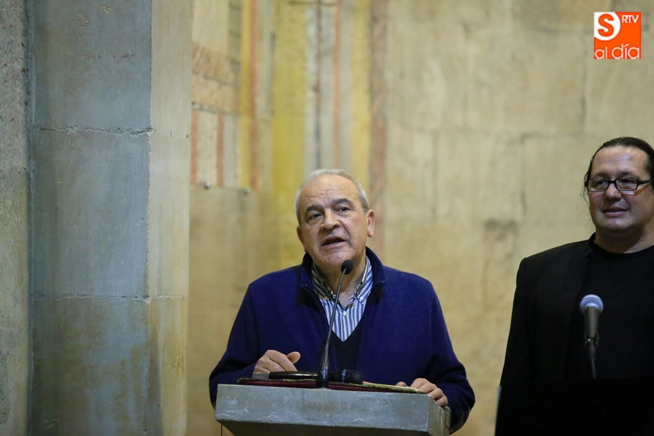 Foto 10 - La gira navide&ntilde;a de Vocalis pasa por la Iglesia de San Marcos de Salamanca  