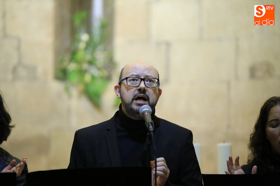 Foto 5 - La gira navide&ntilde;a de Vocalis pasa por la Iglesia de San Marcos de Salamanca  