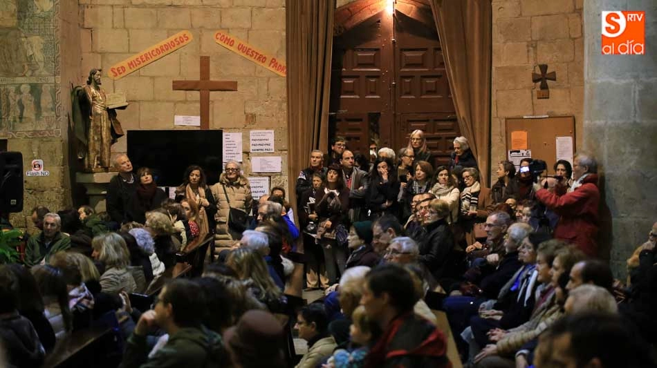 Foto 3 - La gira navide&ntilde;a de Vocalis pasa por la Iglesia de San Marcos de Salamanca  
