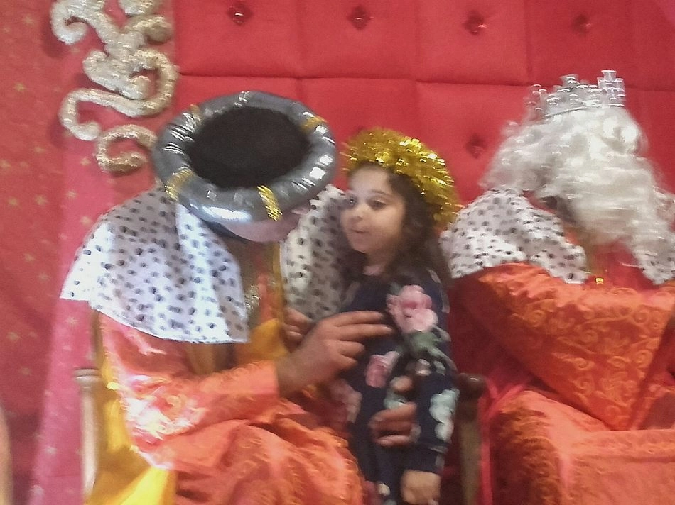 Foto 11 - Los Reyes Magos visitan a mayores y peque&ntilde;os en La Zarza de Pumareda  