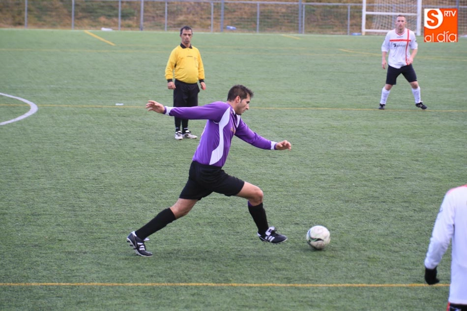 Foto 5 - Resultados de los partidos del fin de semana en el Salmantino Vegapiel
