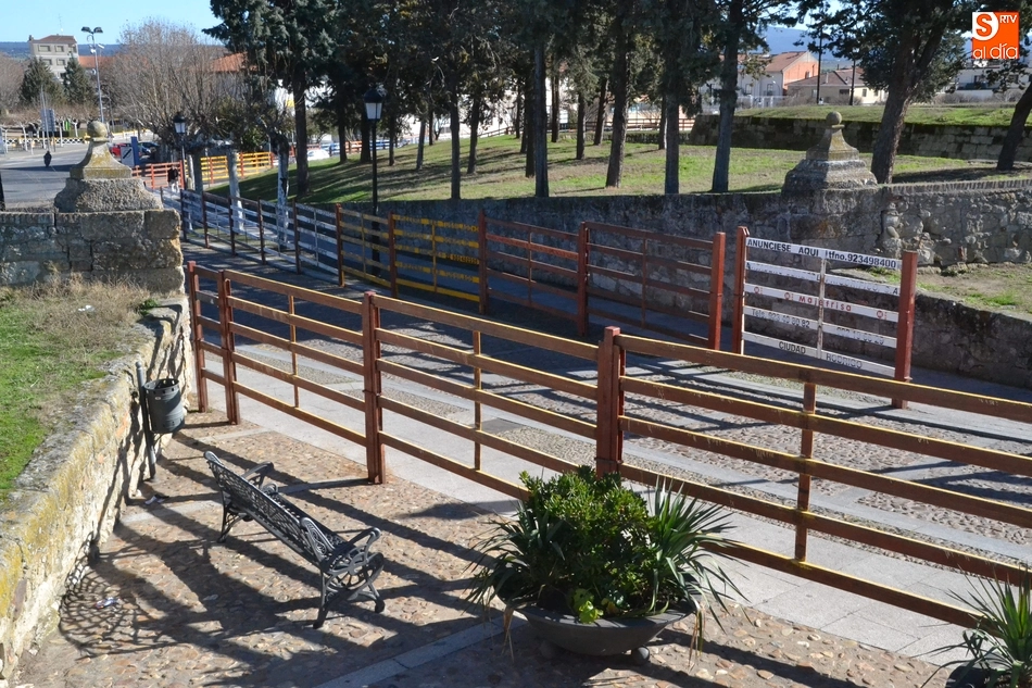 Foto 7 - Instalado el puente de Aris  