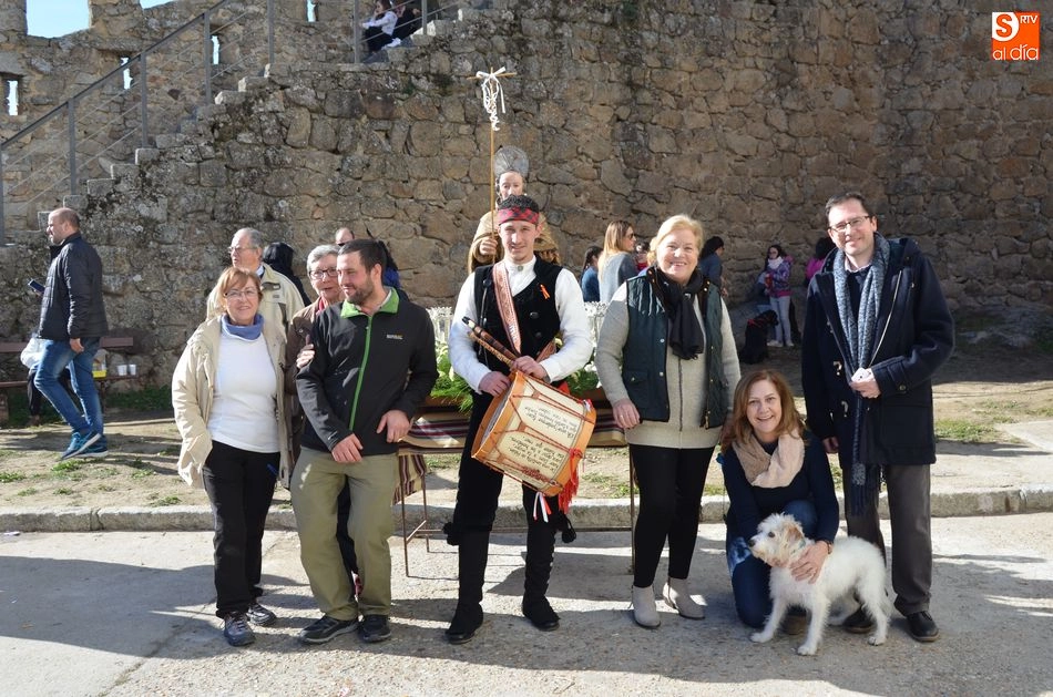 Foto 6 - Los ni&ntilde;os y sus mascotas participan de la Bendici&oacute;n de los Animales en el D&iacute;a de San Ant&oacute;n  