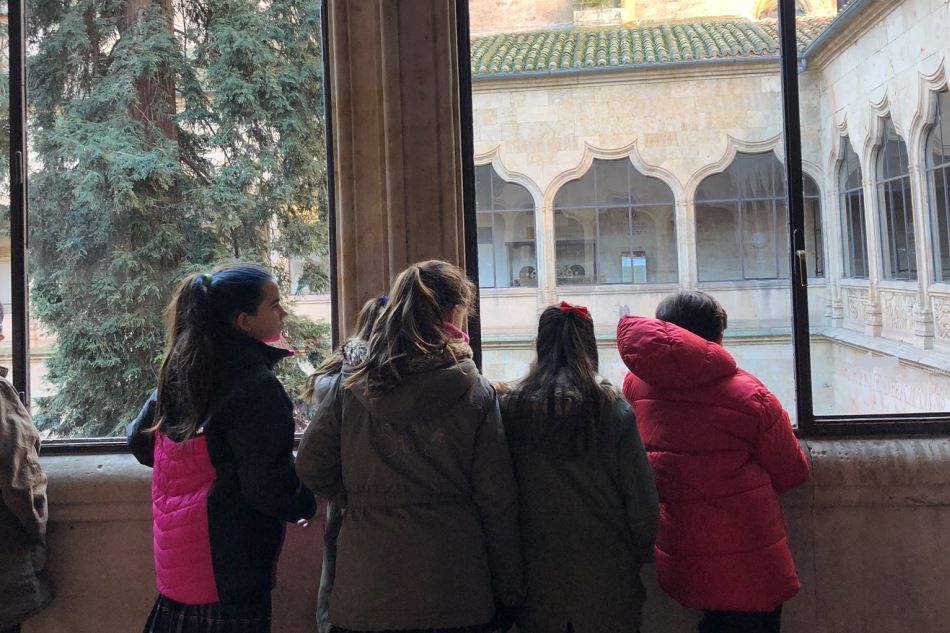 Foto 5 - Los alumnos de 6º de Primaria de Padres Trinitarios, bajo ‘El Cielo de Salamanca’  