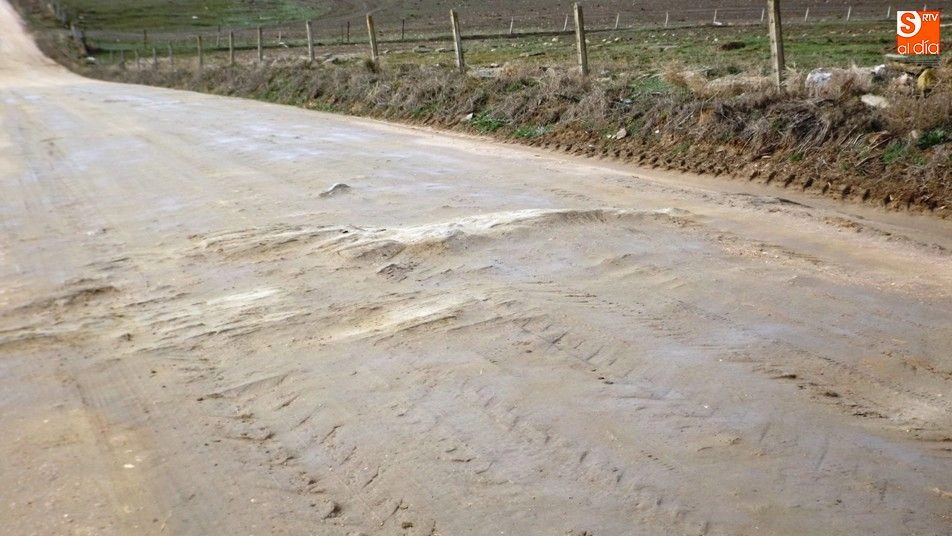 Foto 9 - Arrecian las quejas vecinales por el deficiente estado de los caminos municipales