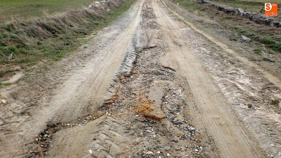 Foto 7 - Arrecian las quejas vecinales por el deficiente estado de los caminos municipales