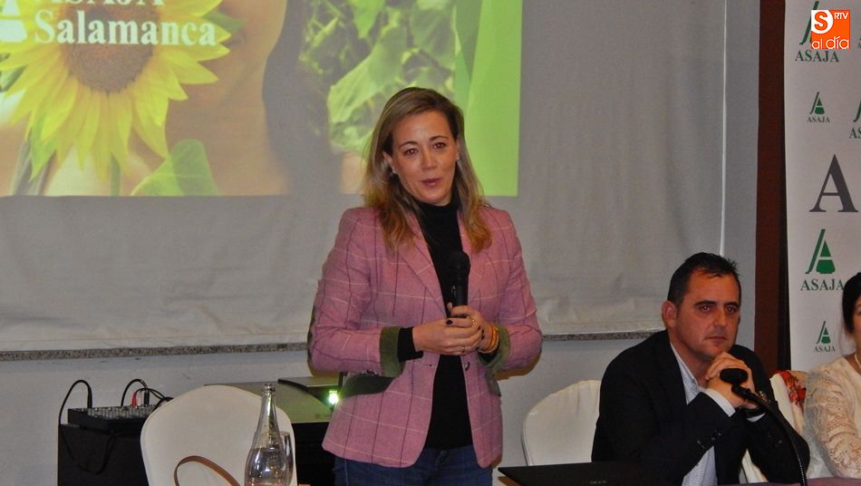 Dolores Merino, presidenta de Amfar, durante su intervención en las jornadas de Asaja Salamanca