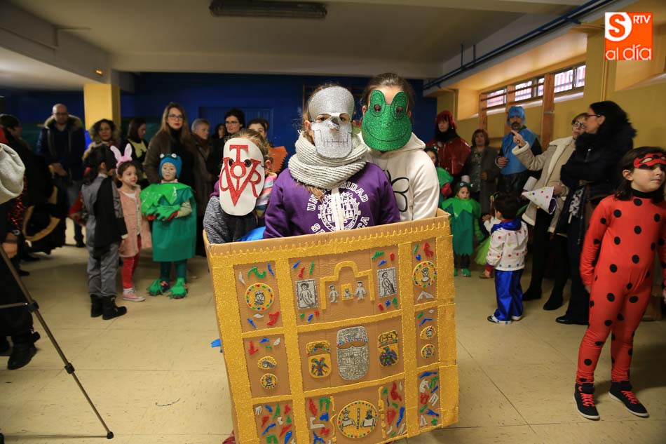 Diversión y buen ambiente en las fiestas de Carnaval en el colegio público Padre Manjón