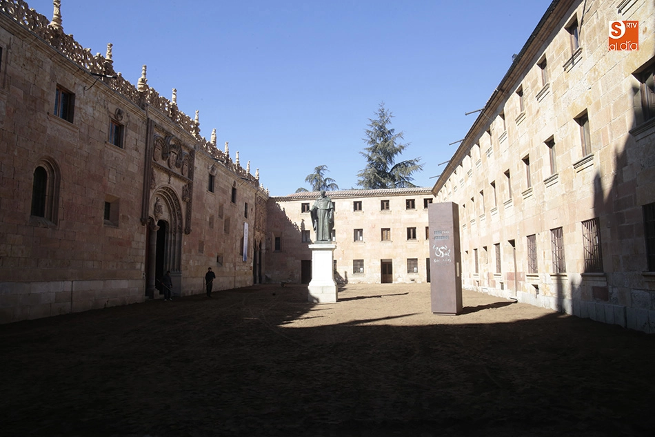 Foto 7 - El rodaje de &lsquo;Asesinato en la Universidad&rsquo; transforma el Patio de Escuelas