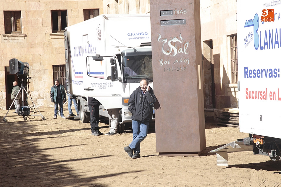 Foto 5 - El rodaje de &lsquo;Asesinato en la Universidad&rsquo; transforma el Patio de Escuelas