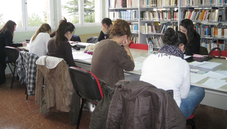 Biblioteca de la Escuela Universitaria de Educación y Turismo de la USAL en Ávila