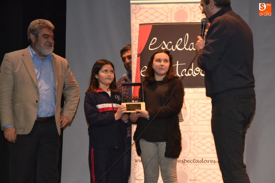 Foto 5 - Spasmo recoge su premio de la &uacute;ltima Feria aprovechando su actuaci&oacute;n en la Escuela de...