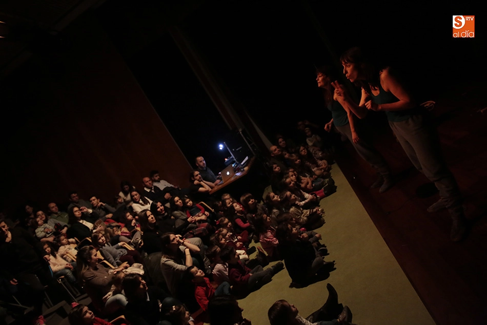 Foto 4 - &lsquo;N&oacute;madas&rsquo;, teatro infantil en la Biblioteca Torrente Ballester