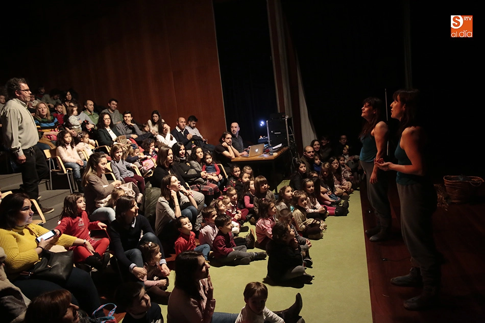 Foto 3 - &lsquo;N&oacute;madas&rsquo;, teatro infantil en la Biblioteca Torrente Ballester