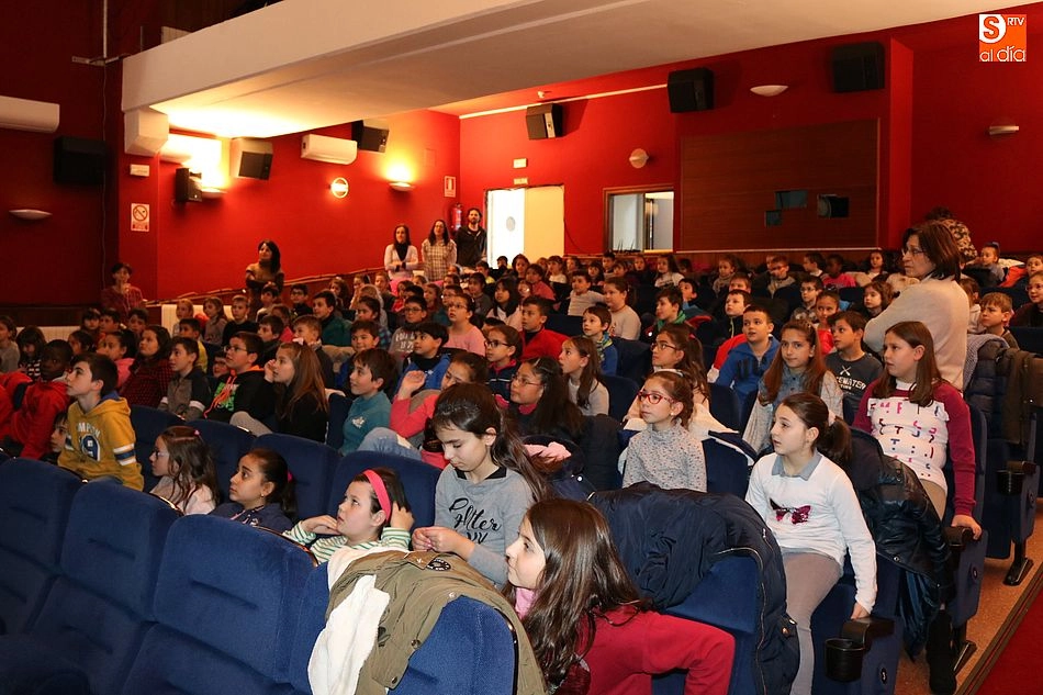 Foto 2 - La campa&ntilde;a de fomento del teatro llega a 400 escolares