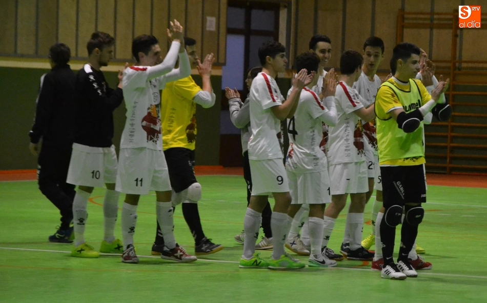 Foto 3 - El III Juvenil rompe frente al Segovia Futsal una racha de 75 partidos (m&aacute;s de 5 a&ntilde;os) marcando...