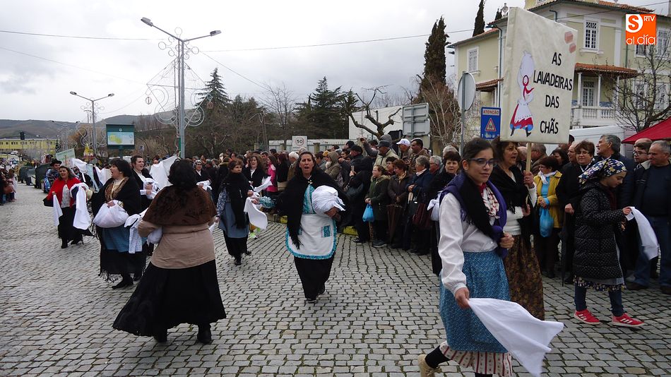 Foto 2 - El desfile etnográfico cierra tres semanas de eventos alrededor de la Flor del Almendro