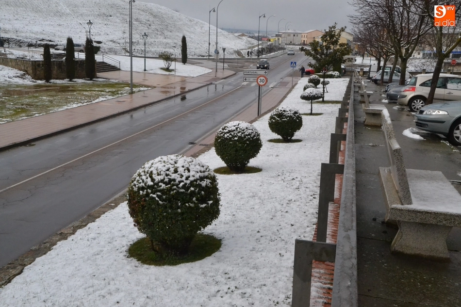 Foto 10 - Ciudad Rodrigo amanece con una espectacular y sorpresiva nevada  