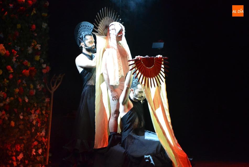 Foto 5 - Un singular concierto de copla del Trío Caracol pone el broche a la Feria de Teatro 2021  