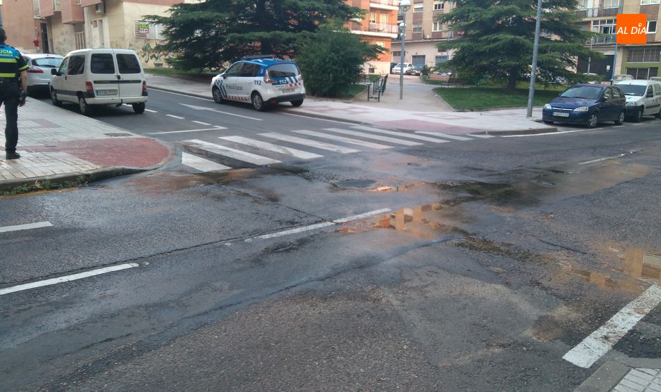 Foto 1 - El Ayuntamiento de Salamanca limpia más de 6.600 sumideros del alcantarillado